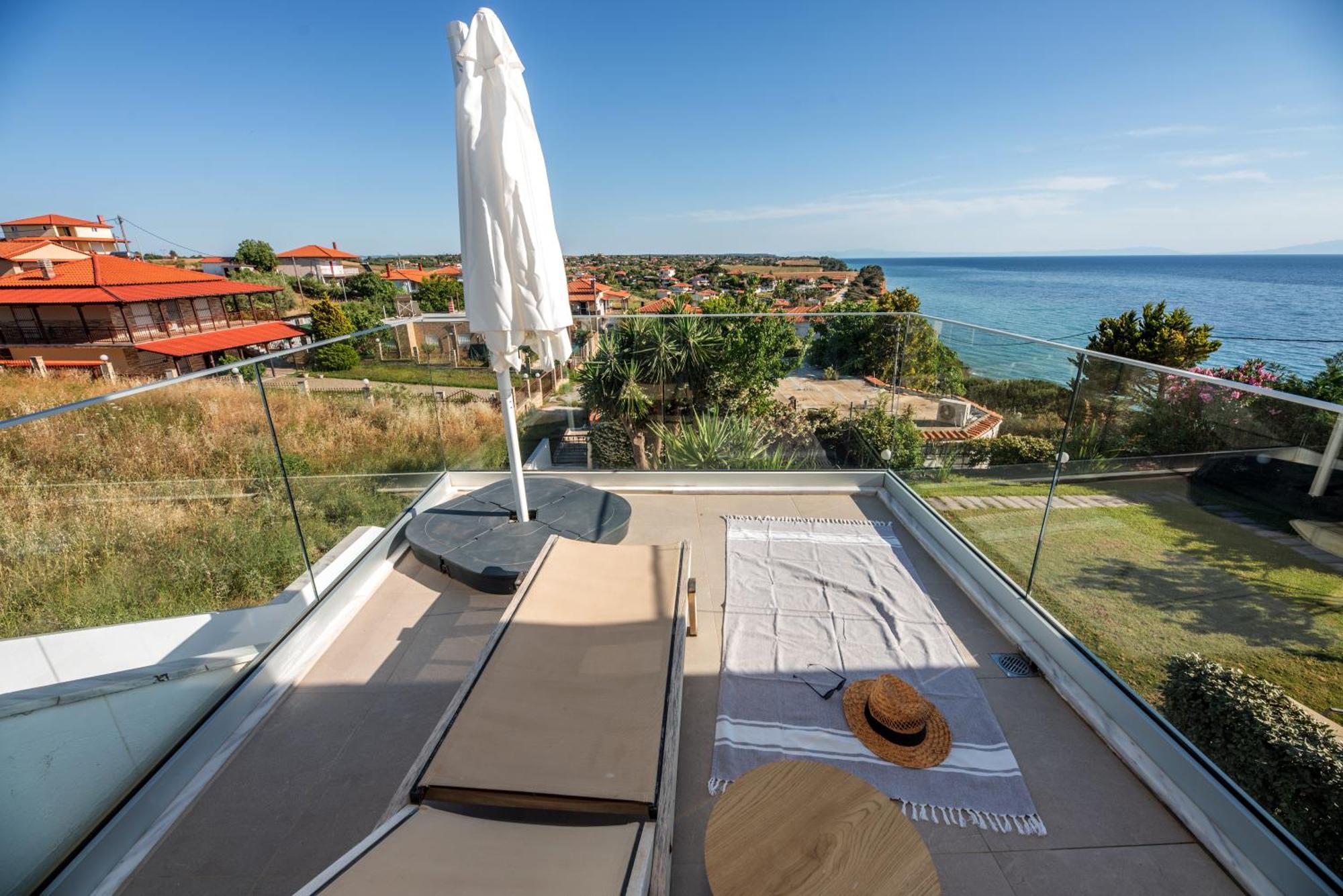 Thea Suites Potidea Nea Poteidaia Exterior foto